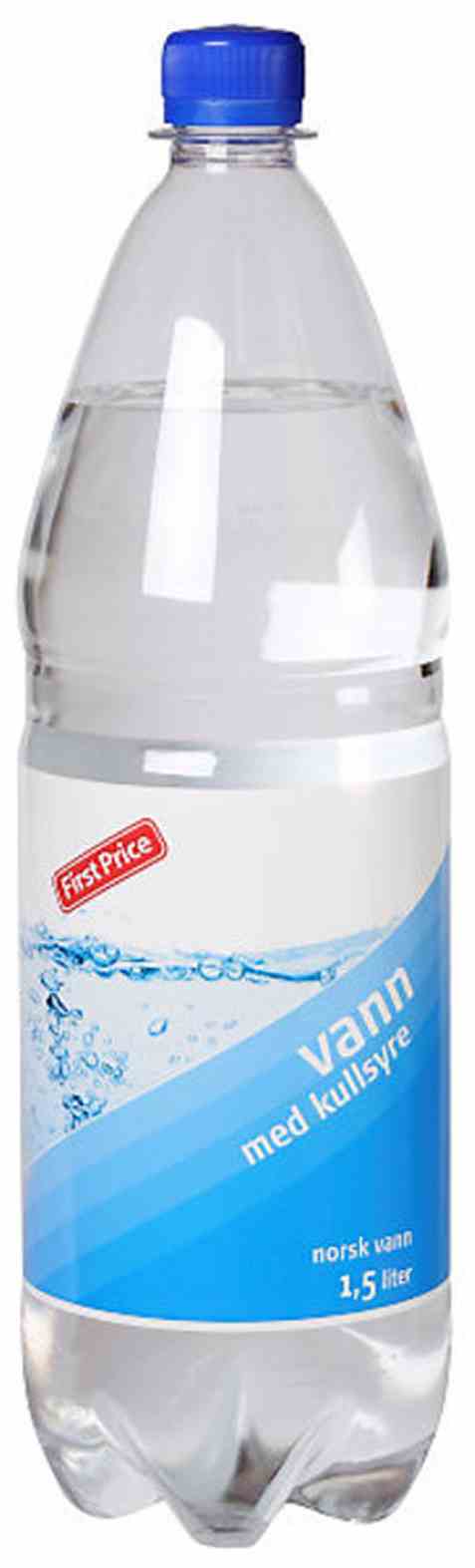 Bilde av First Price vann med kullsyre. Bilde av First Price vann med kullsyre.