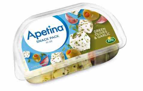Bilde av Arla Apetina snack med hvitløk og grønne oliven. Bilde av Arla Apetina snack med hvitløk og grønne oliven.