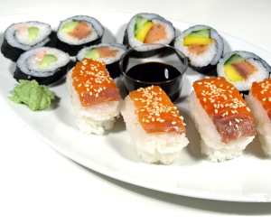 Hvordan lage sushi? Vår omfattende sushiguide! Hvordan lage sushi? Vår omfattende sushiguide!