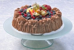 Prøv også Sjokoladekremkake med frukt og bær.