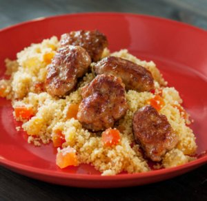 Prøv også Honningstekte medisterboller med couscous.