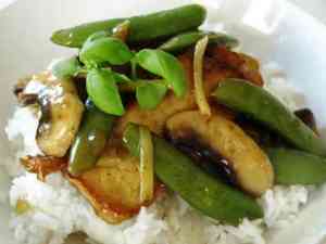 Prøv også Stekt tofu med sopp og soya-ingefærsaus.