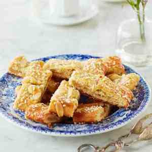 Prøv også Kringle med marsipan og stikkelsbær.