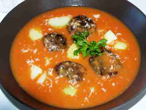 Prøv også Tomatsuppe med fiskeboller.