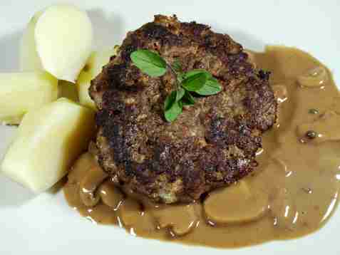 Dagens oppskrift er Knut`s hjemmelagde hamburger:.