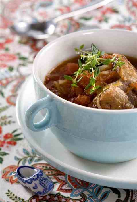 Oksehalesuppe fra Nederland oppskrift.