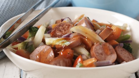 Kyllingpølsewok oppskrift.