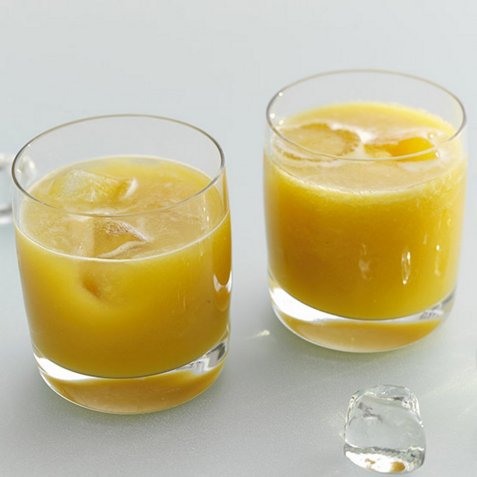 Ananascocktail oppskrift.