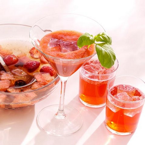 Melon- og jordbærcocktail oppskrift.
