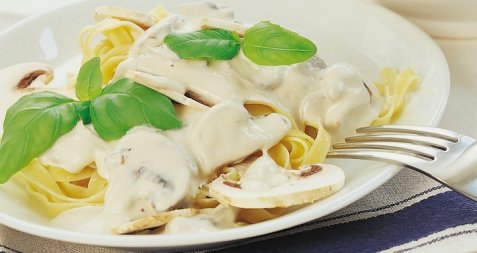 Pasta med sjampinjongsaus-2 oppskrift.
