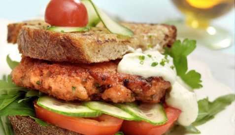 Laksesandwich oppskrift.