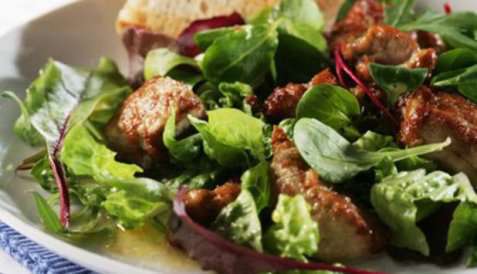 Salat med torskelever oppskrift.