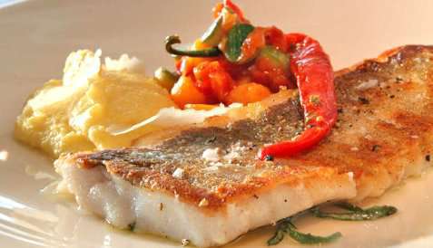 Prøv også Skrei med polenta og ratatouille.