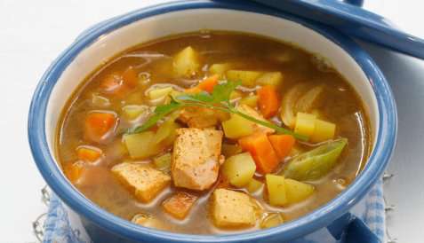 Laksesuppe med rotgrønnsaker oppskrift.