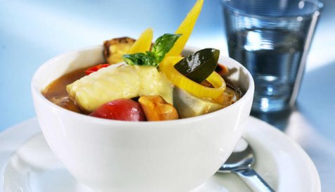 Bouillabaisse med steinbit, blåskjell og reker oppskrift.