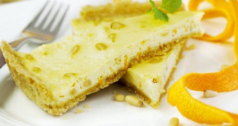 Kesampai med appelsin og pinjekjerner oppskrift.
