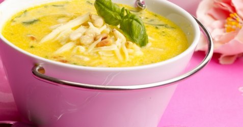 Søtpotetsuppe med ost oppskrift.