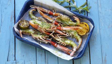 Grillet sjøkreps med estragon- og hvitløkssmør oppskrift.