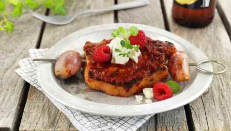 Grillet svinebiff med chili oppskrift.
