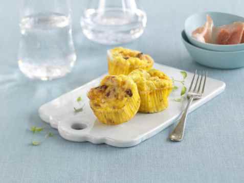 Omelettmuffins med skinke oppskrift.