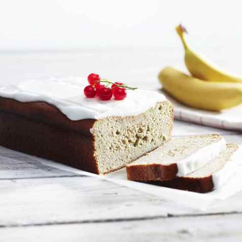 Banankake med kakemiks oppskrift.