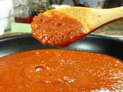 Tomat passata - tomatsaus grunnlag oppskrift.