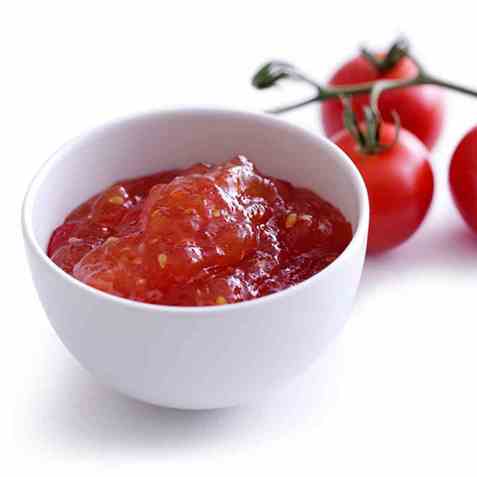 Tomat- og eplemarmelade med chili oppskrift.