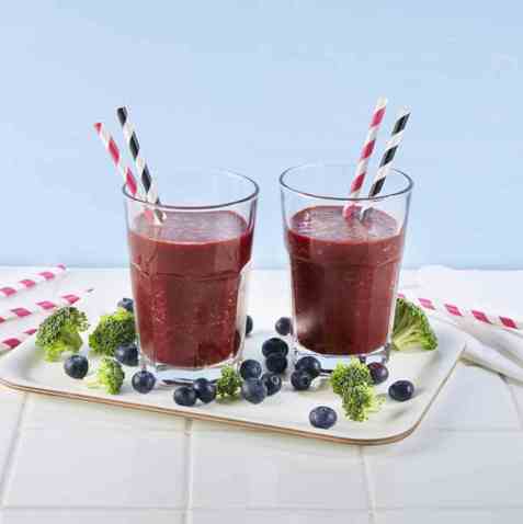Smoothie med blåbær og brokkoli oppskrift.