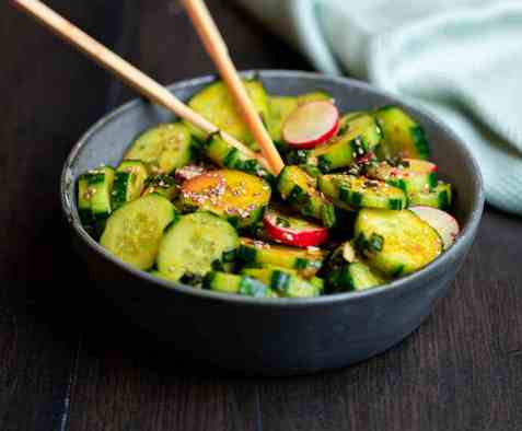 Asiatisk agurksalat oppskrift.